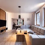 Apartment Grad - Sauna & Hot Tub Bled