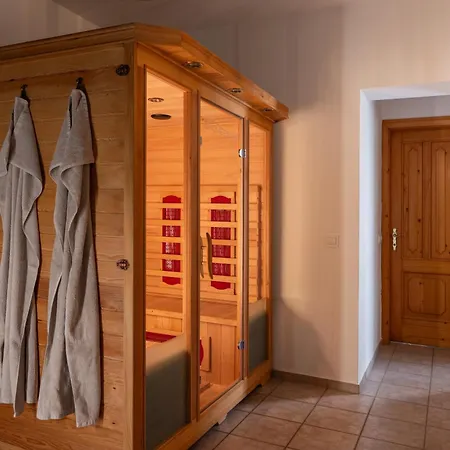 Apartment Grad - Sauna & Hot Tub *