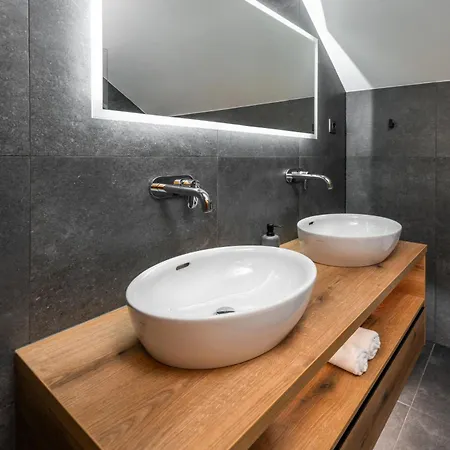 Grad - Sauna & Hot Tub Apartman Bled