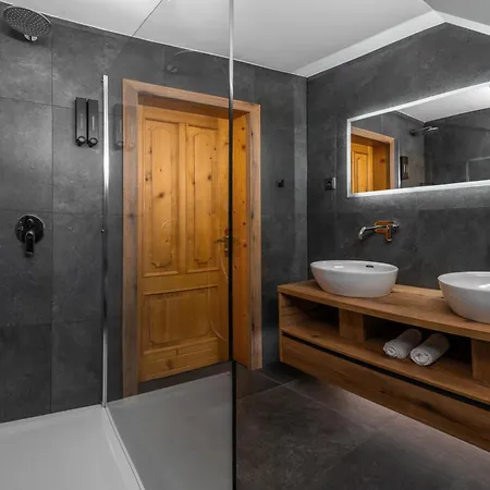 Grad - Sauna & Hot Tub * Bled