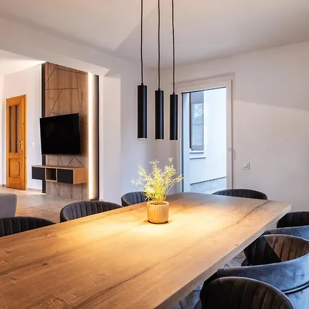 Grad - Sauna & Hot Tub * Bled