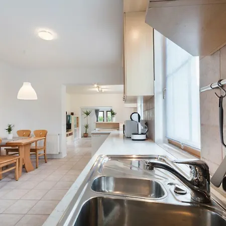 Grad - Sauna & Hot Tub