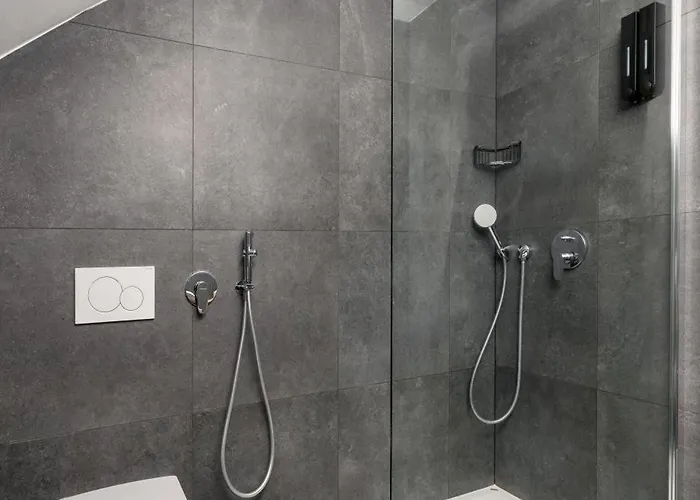 Grad - Sauna & Hot Tub *