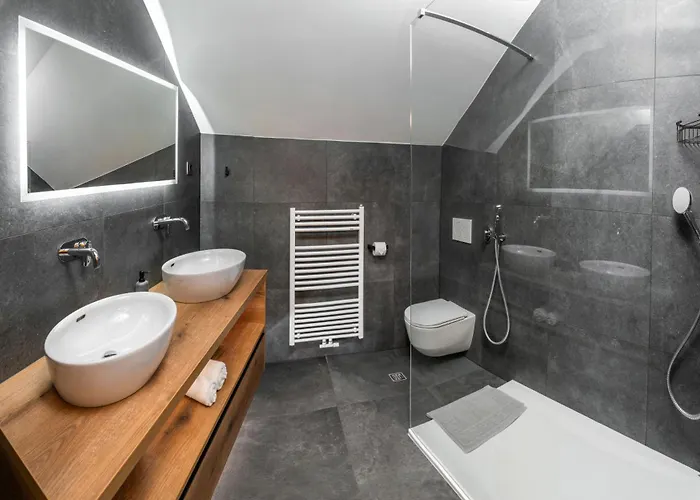 Grad - Sauna & Hot Tub Apartamento Bled